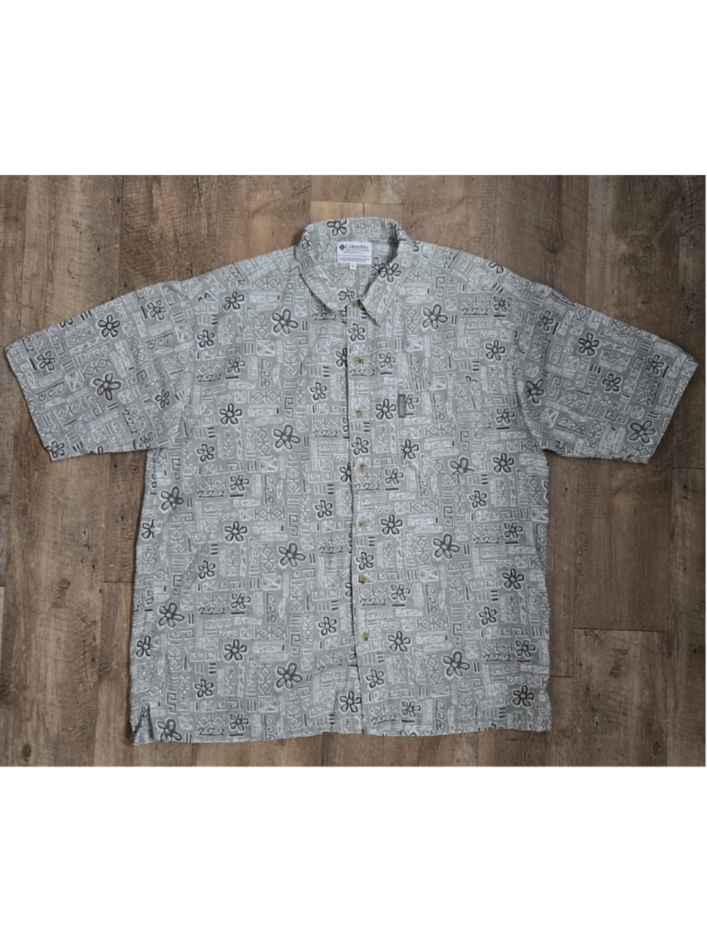 Vintage Columbia Sportswear Geometric Floral Tribal Button Down Shirt XXL S02